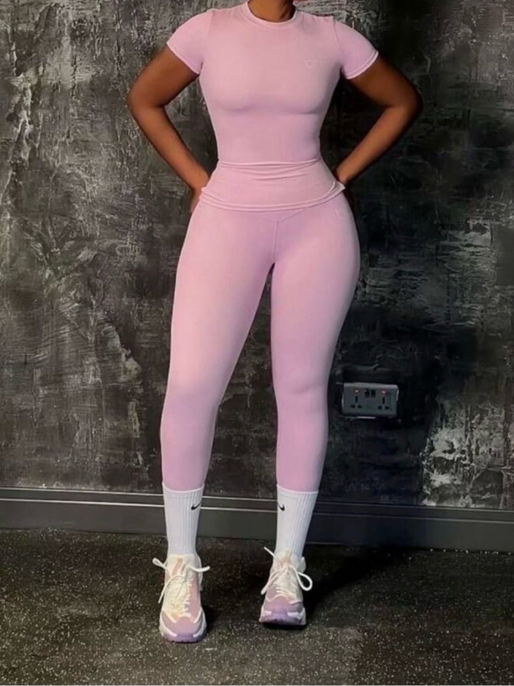 SHEIN Pink Seamless Short-Sleeve Activewear Set